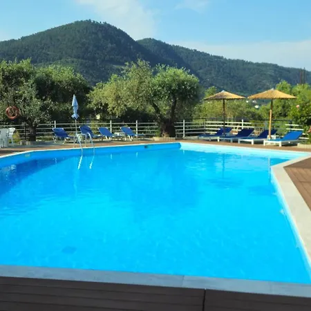 Achillion 3*