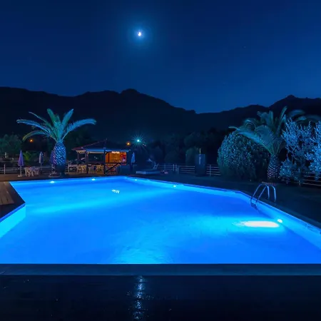 호텔 Achillion 3*